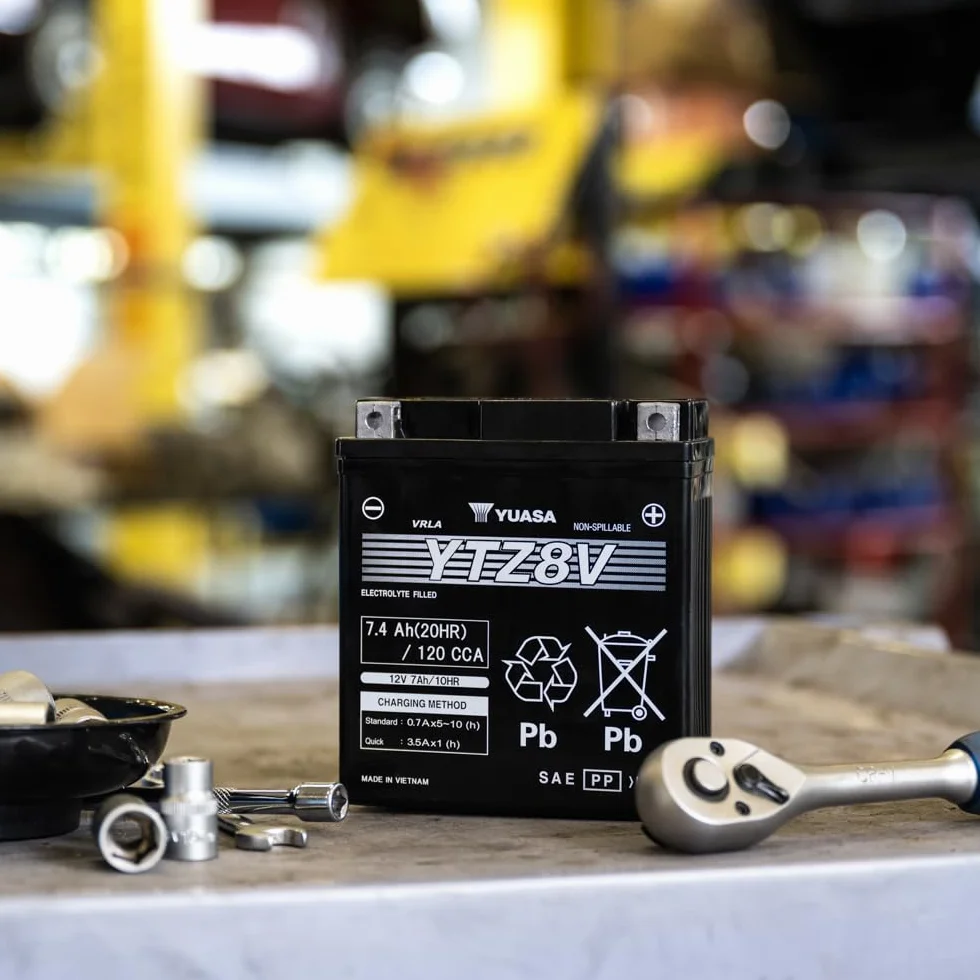 YUASA BATTERIE YTZ8V AGM chiuso