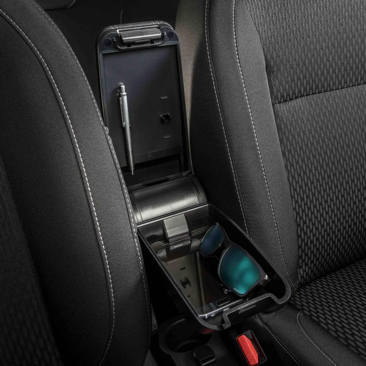 RATI ARMSTER 3 Bracciolo Montaggio su Sedile Compatibile con Dacia Logan/SANDERO/LODGY/DOKKER con bracciolo Originale
