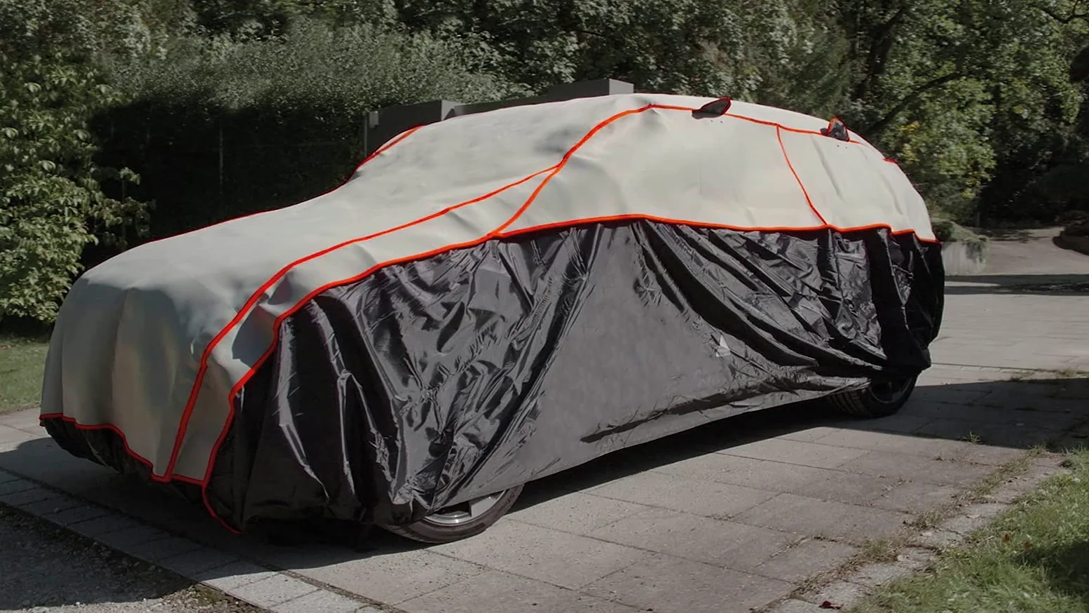 CORA Copriauto antigrandine Storm Protector SUV misura M