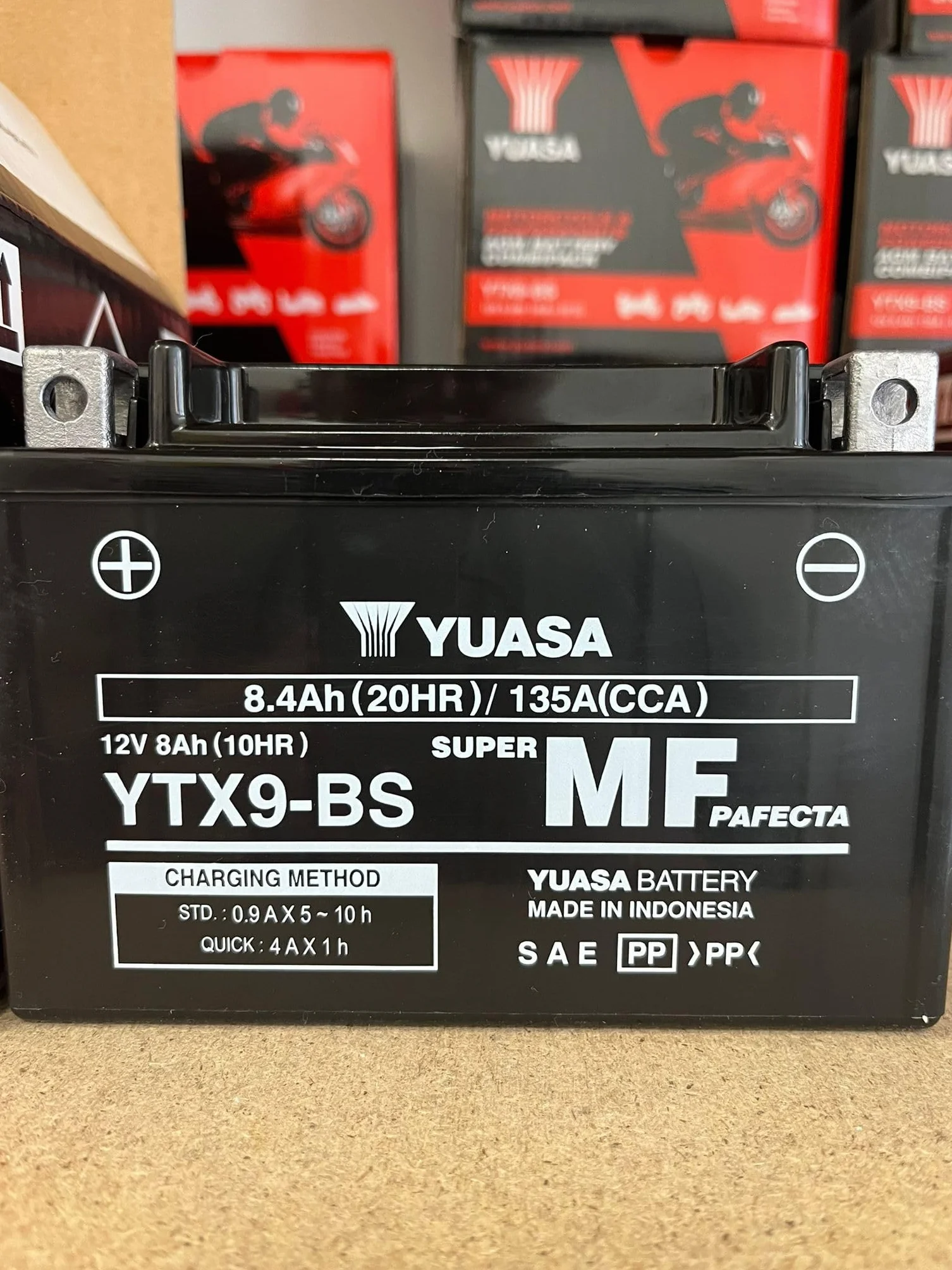 Batteria moto Yuasa YTX9-BS - Senza manutenzione - 12 V 8 Ah - Dimensioni: 150 x 87 x 105 mm compatibile con Kymco MXU 50 2006-2010